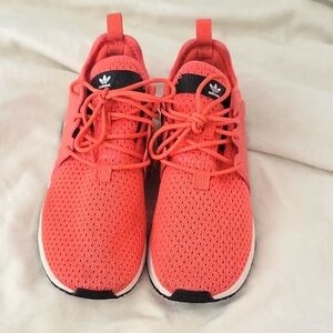 Adidas Coral Sneakers